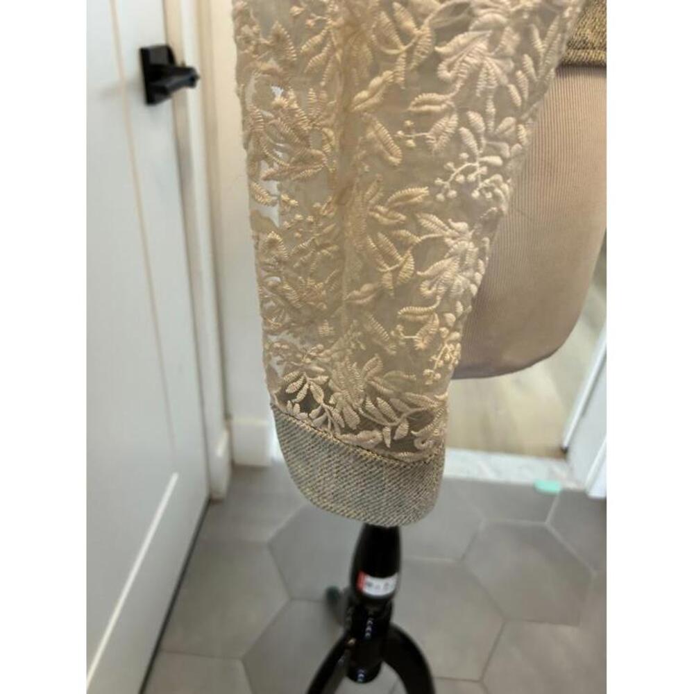 ADORE Women's Textured Cropped Jacket with Lace Sleeves Small - Picture 5 of 9